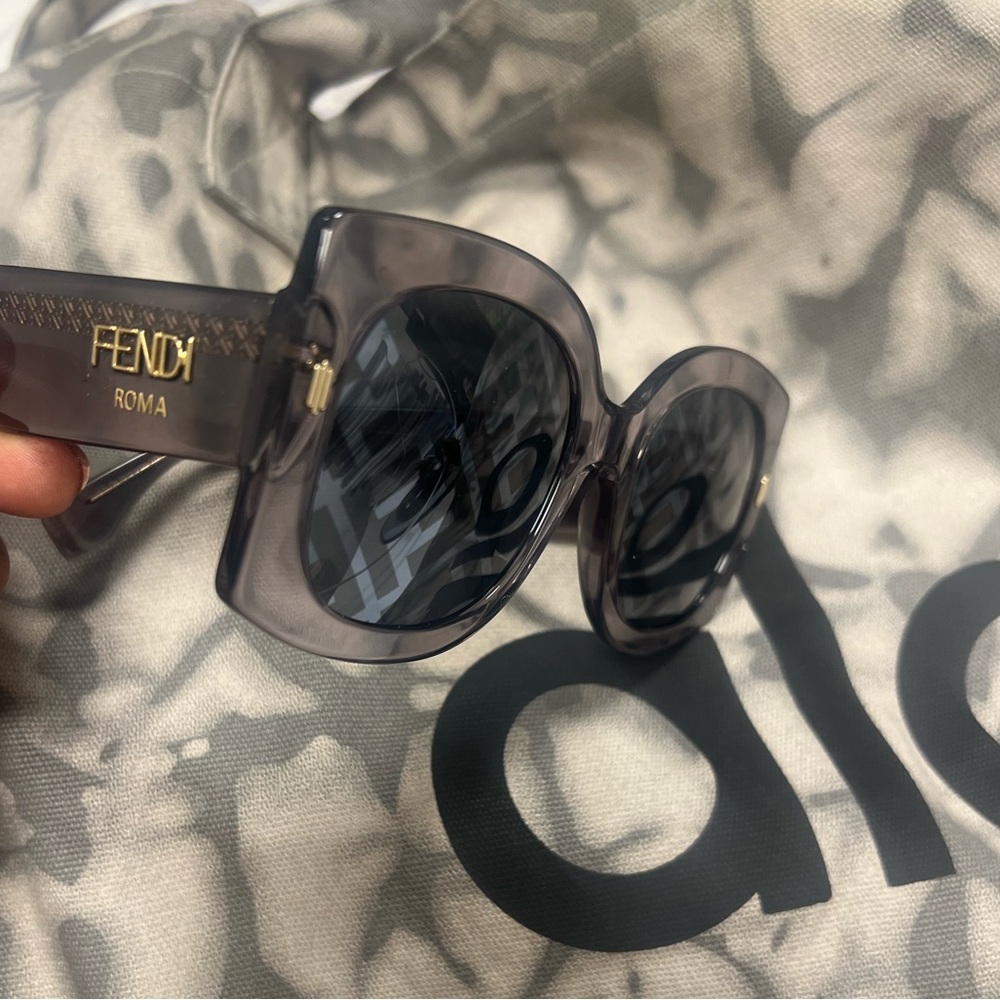 Authentic Fendi Monogram gray shades🔥.. Price is firm